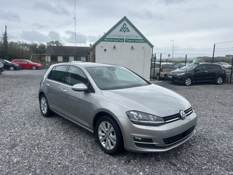 2016 Volkswagen Golf - image 10