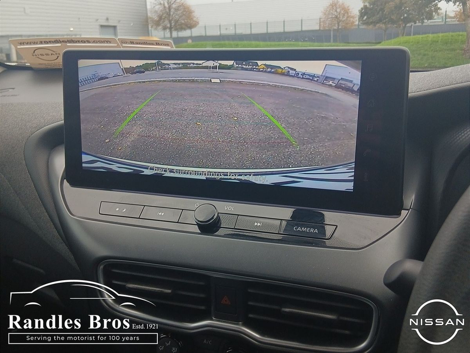 2025 Nissan Juke - image 18