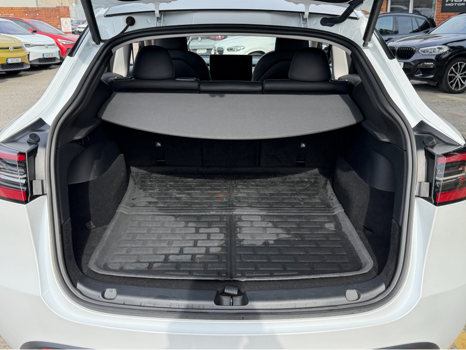 2022 Tesla Model Y - image 21
