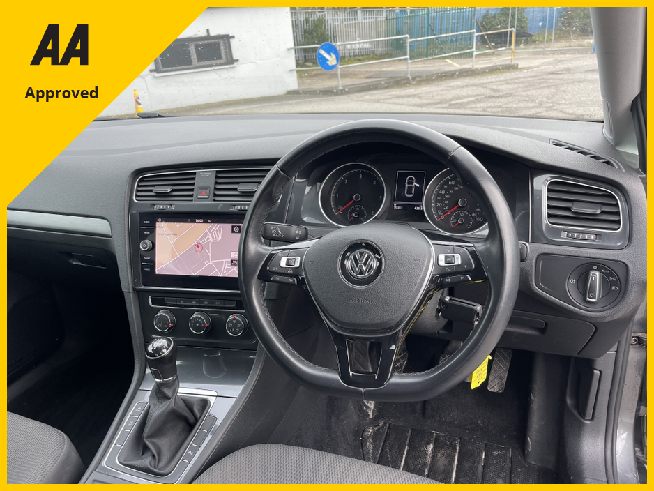 2018 Volkswagen Golf - image 9