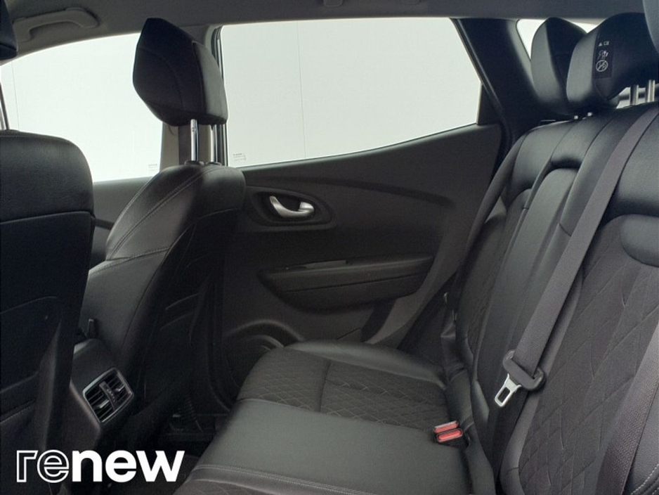 2021 Renault Kadjar - image 11