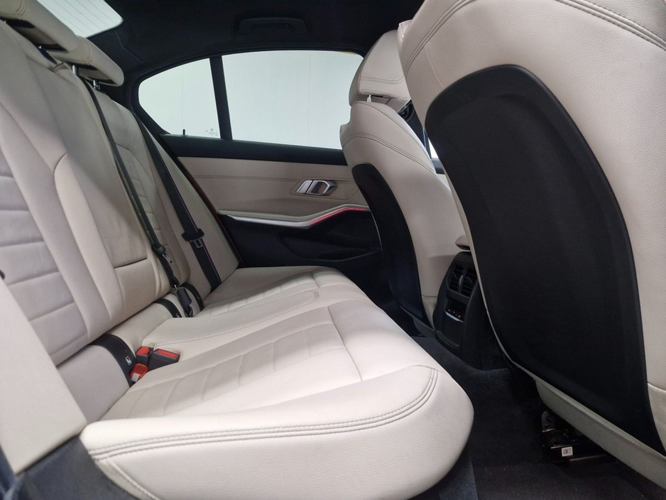 2021 BMW 3 Series 330e M Sport Auto €31,975