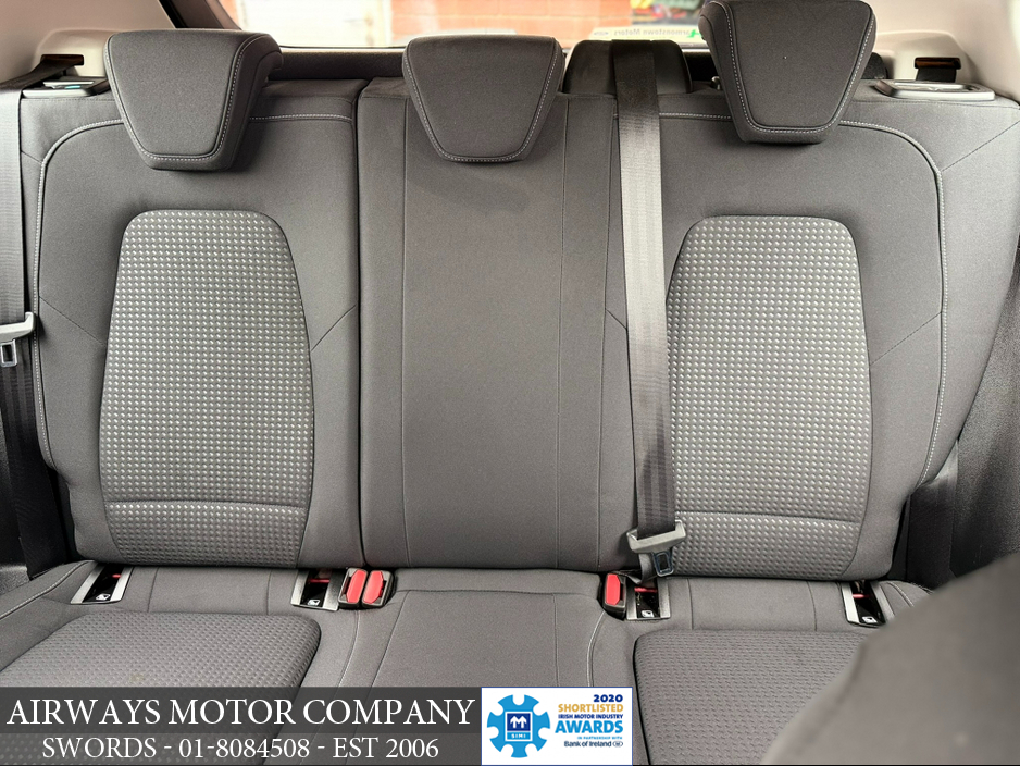 2019 Ford Focus - image 16