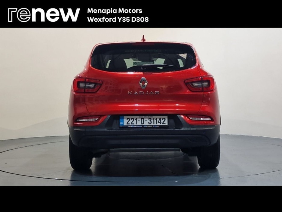 2022 Renault Kadjar - image 10
