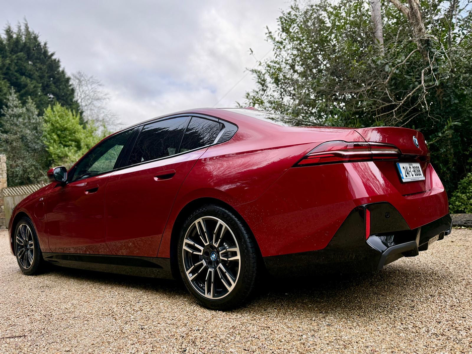 2024 BMW 5 Series - image 10