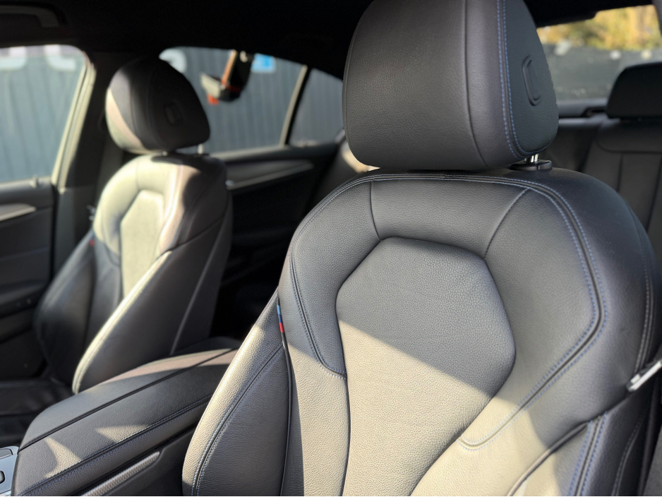 2018 BMW 5 Series - image 43