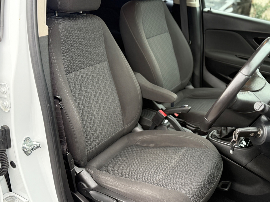 2017 Opel Mokka - image 19