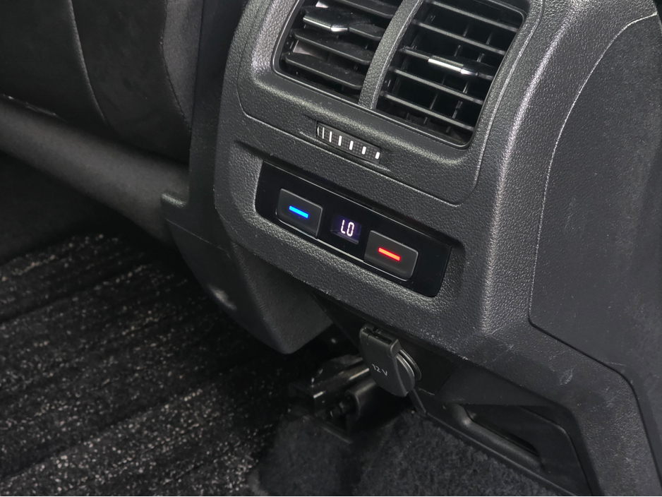 2017 Volkswagen Touran - image 12