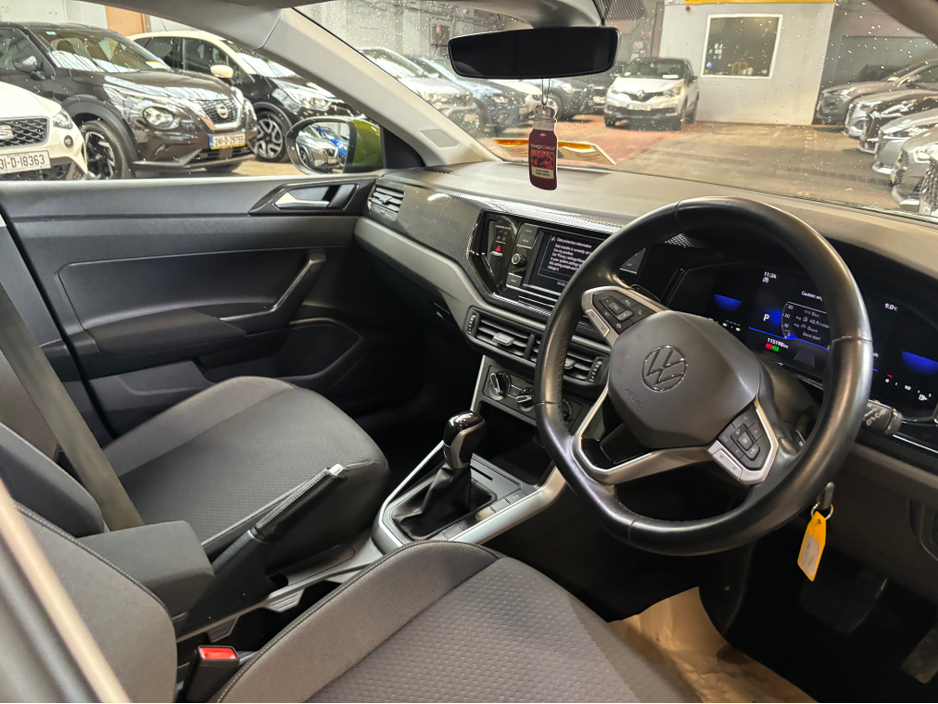 2022 Volkswagen Taigo - image 6