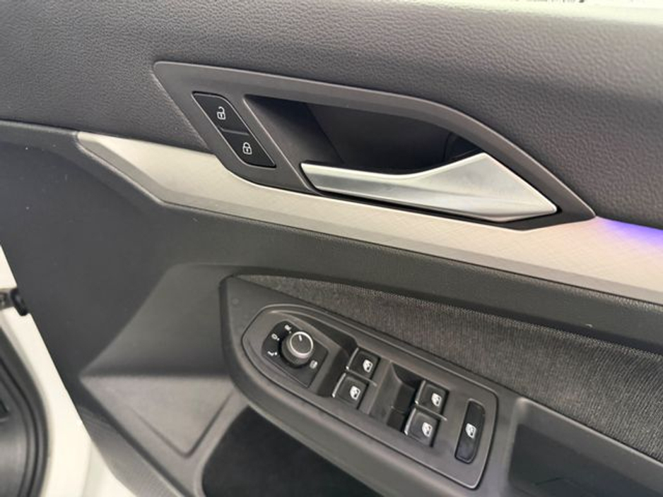 2023 Volkswagen Golf Life 1.0 TSI Mhev 110HP 5 €26,777
