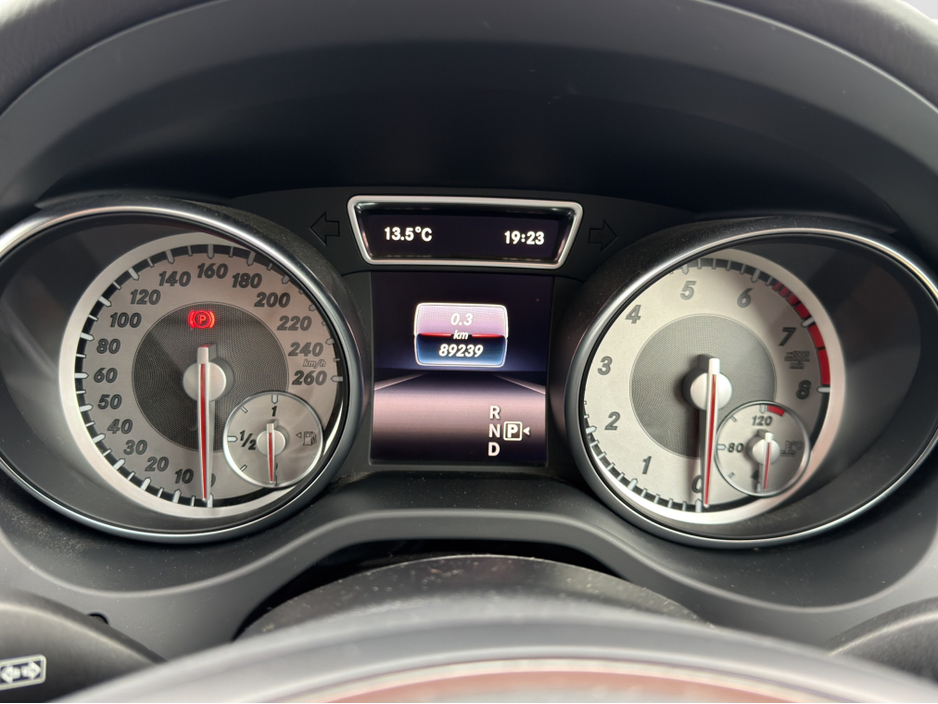 2016 Mercedes-Benz GLA Class - image 12