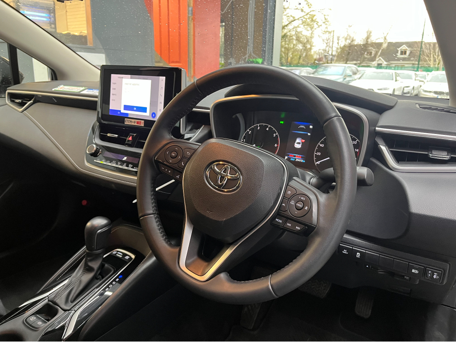 2024 Toyota Corolla - image 8
