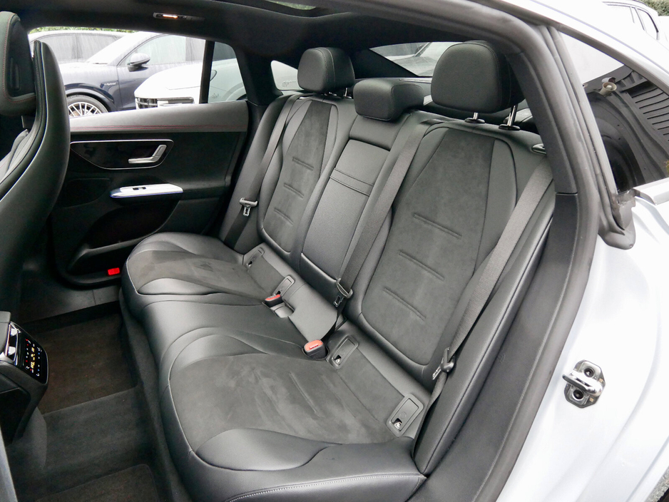 2024 Mercedes-Benz EQE EQE 300 AMG Line Exterior €57,950