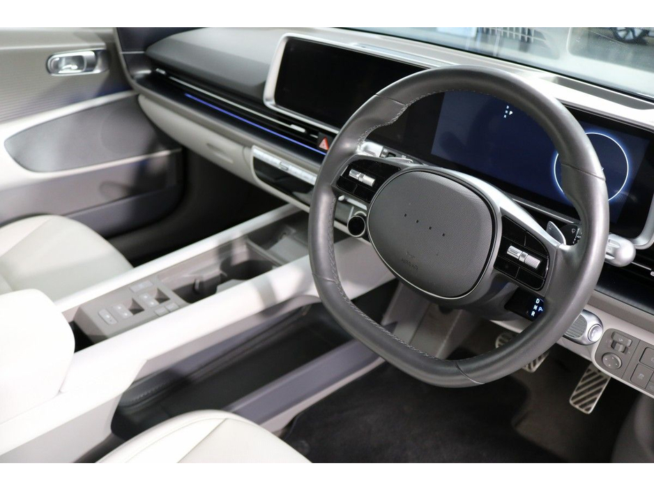 2023 Hyundai Ioniq 6 - image 7