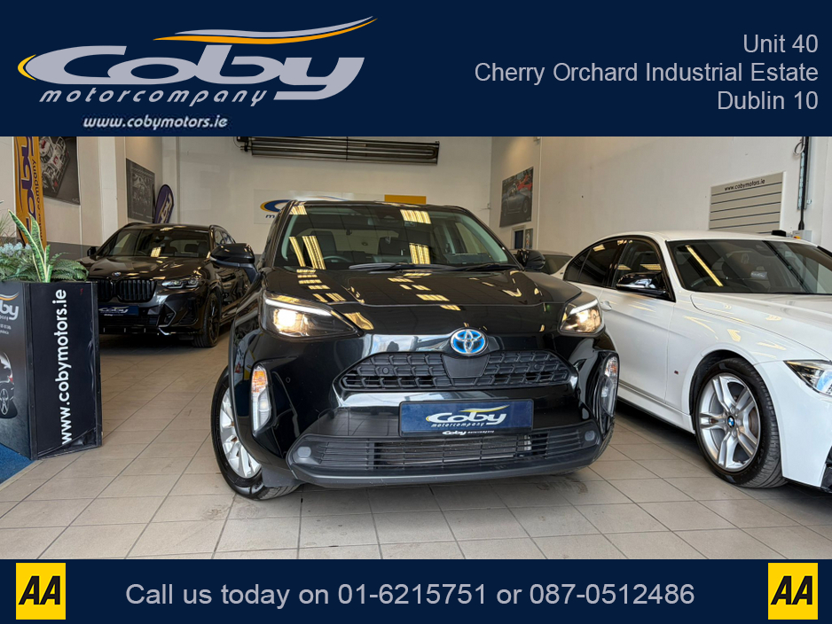 2022 Toyota Yaris Cross - image 2