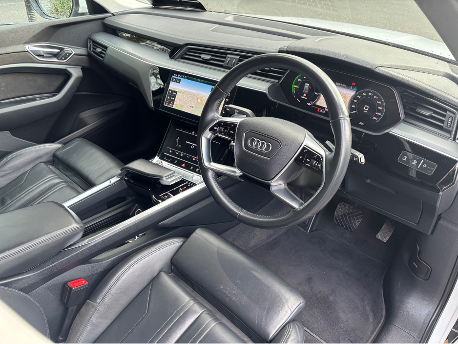 2020 Audi e-tron AUDI E TRON '50' - QUATTRO 'SPORT' FASH - 2 KEYS €23,900