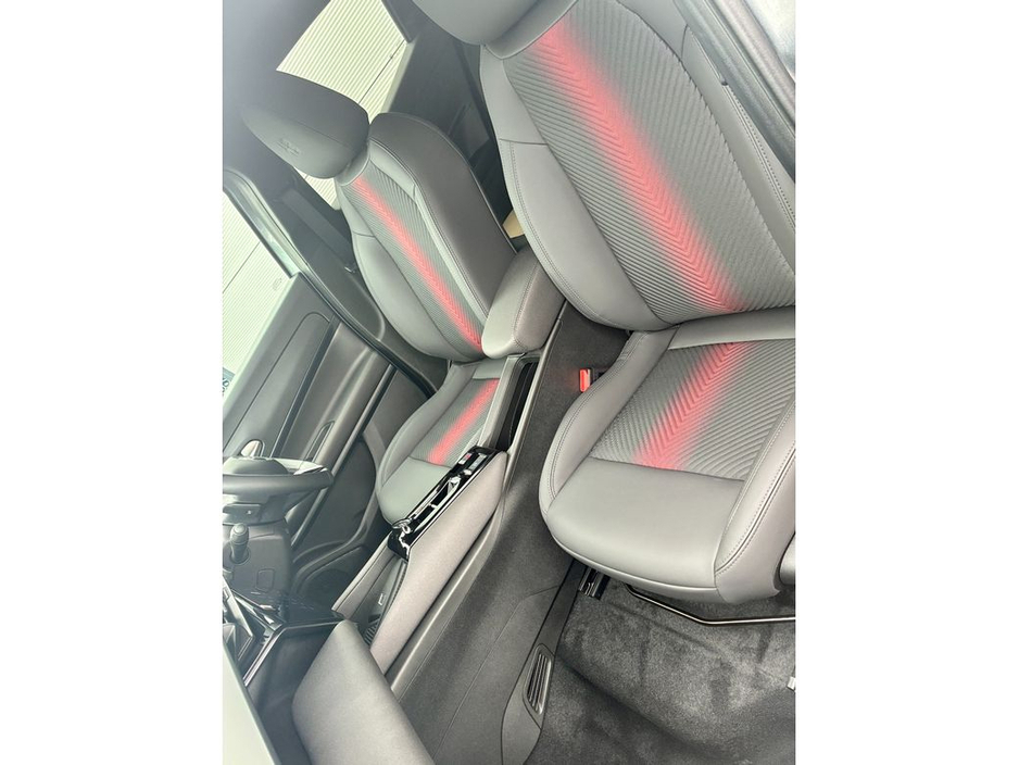 2026 Alfa Romeo Junior Ibrida €44,345