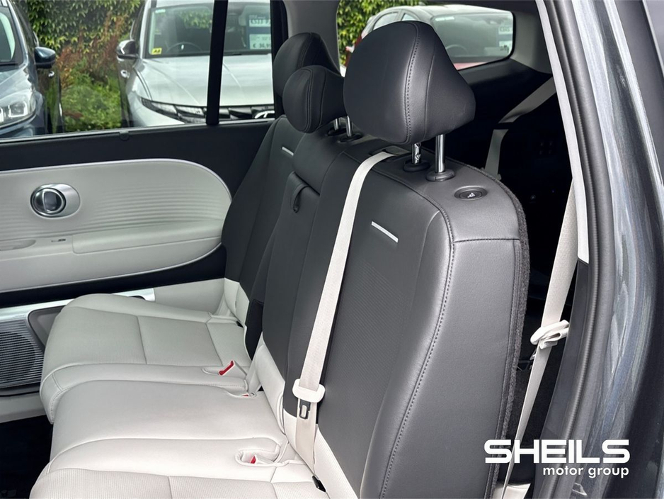 2025 Hyundai Ioniq 9 Platinum (620KM Range 110KWH) €74,945