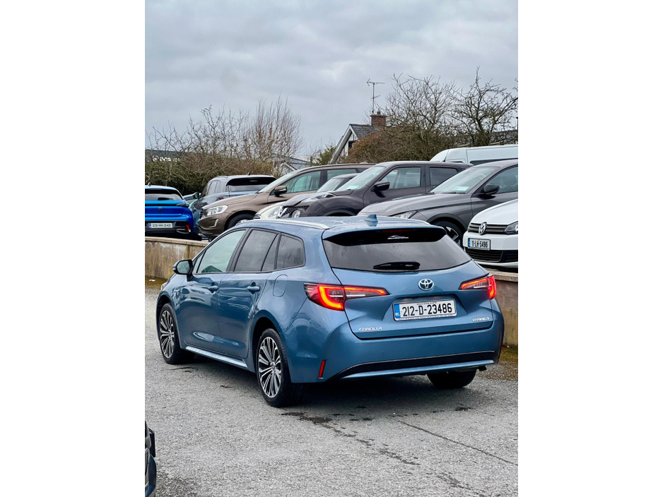 2021 Toyota Corolla - image 4