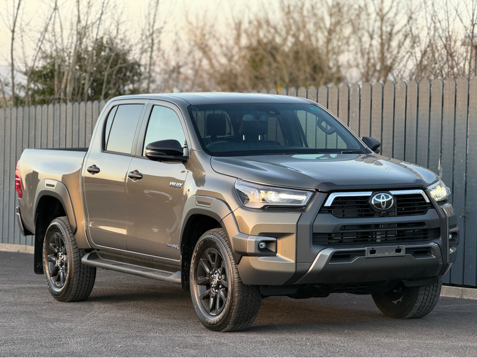 2026 Toyota Hilux - image 2