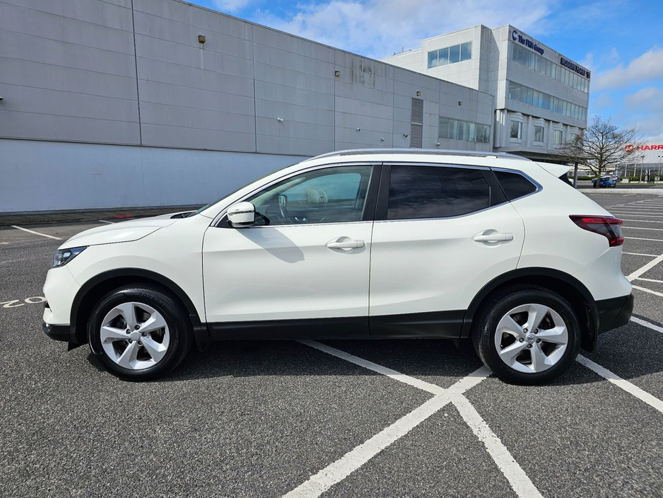 2018 Nissan Qashqai - image 15