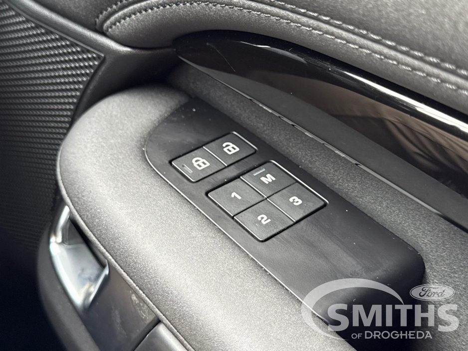 2021 Land Rover Discovery 3.0 COMMERCIAL AUTO €31,950