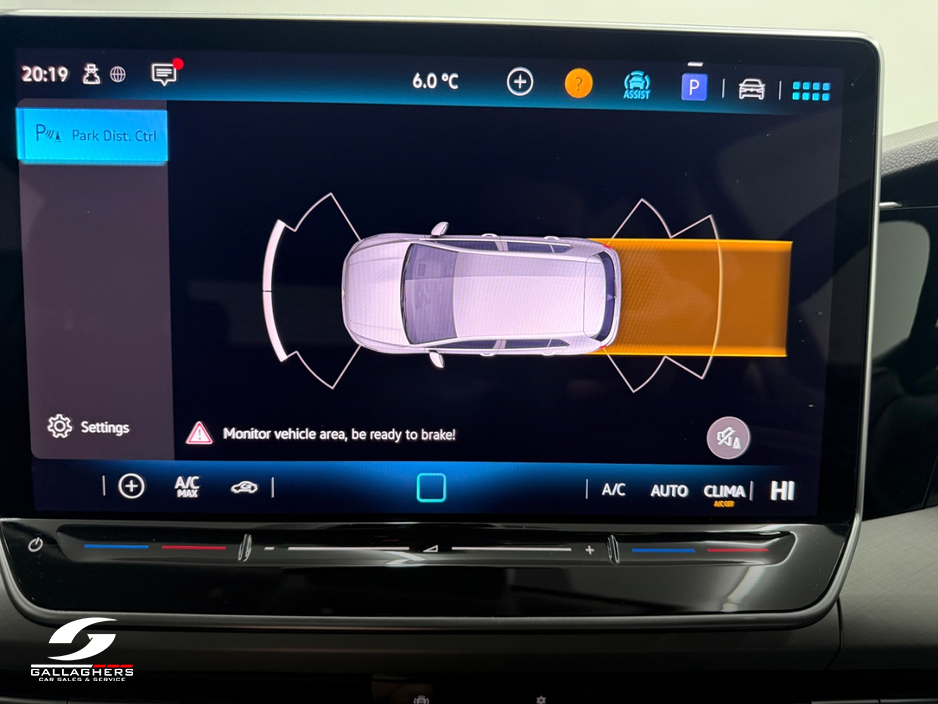 2025 Volkswagen Golf - image 8