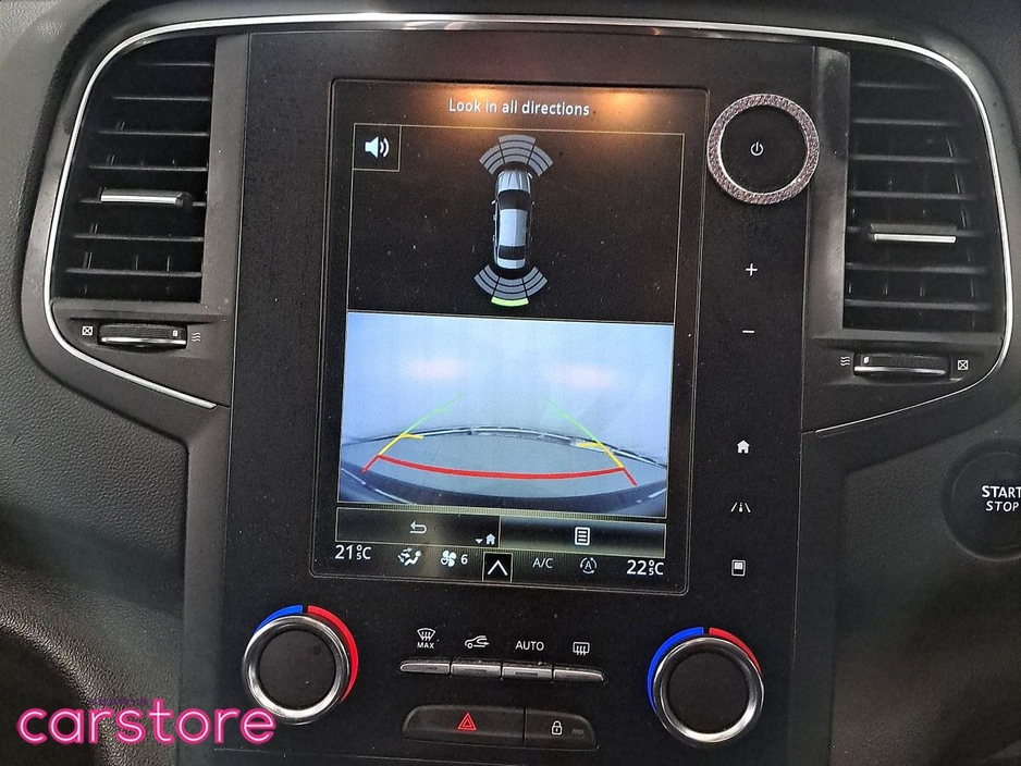 2020 Renault Megane - image 19