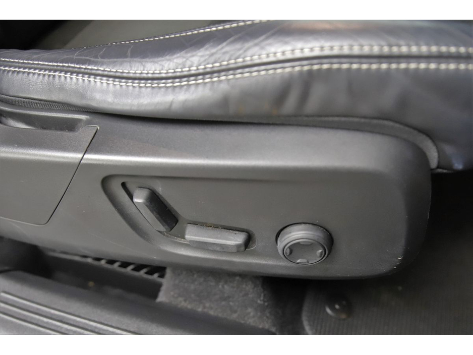 2019 Volvo XC40 2.0 T4 R-DESIGN PRO *LEATHER*BI-TONE ROOF*