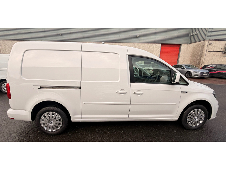 2019 Volkswagen Caddy 102HP €12,601