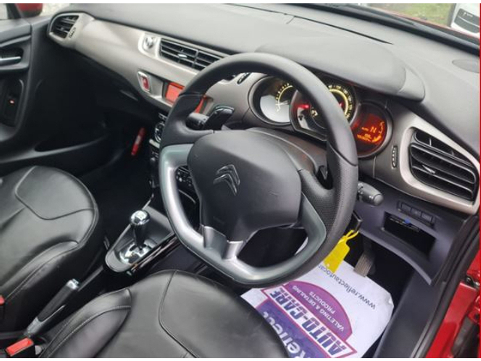 2017 Citroen C3 - image 13