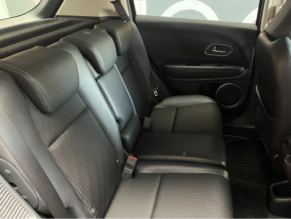 2018 Honda Vezel - image 13