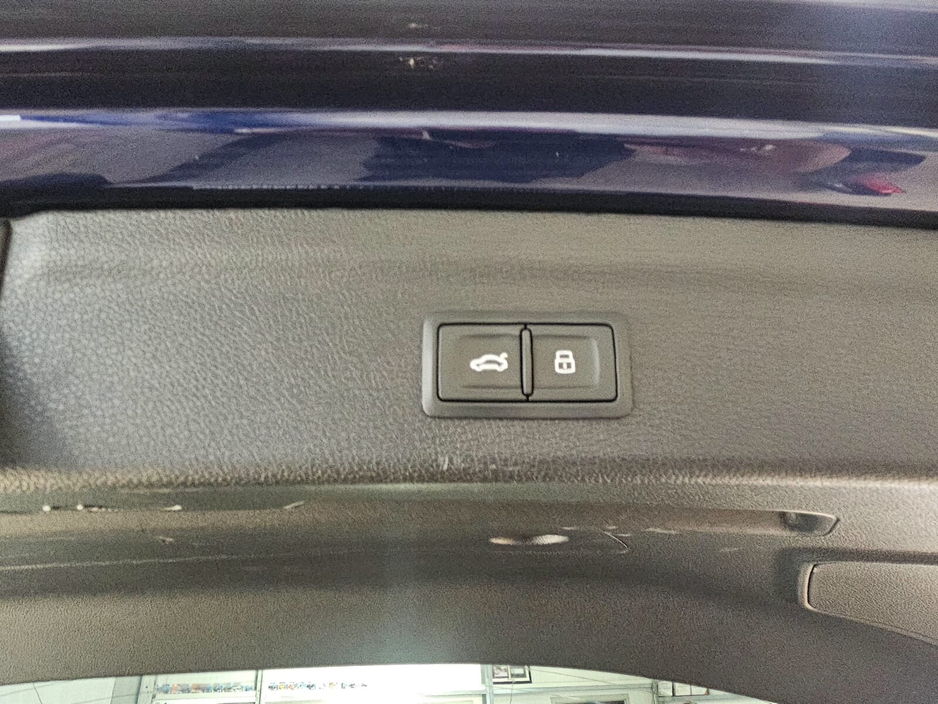 2021 Audi Q3 - image 6