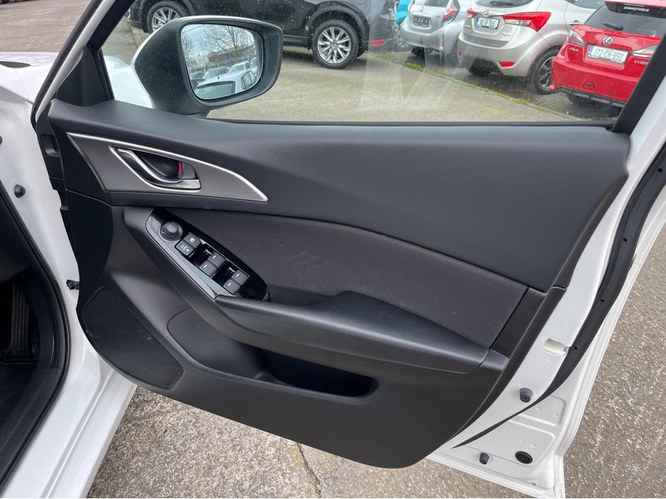 2017 Mazda Mazda3 - image 10