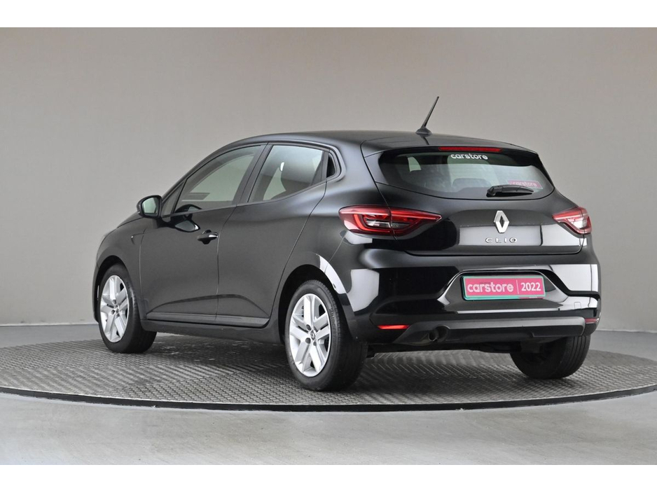 2022 Renault Clio - image 7