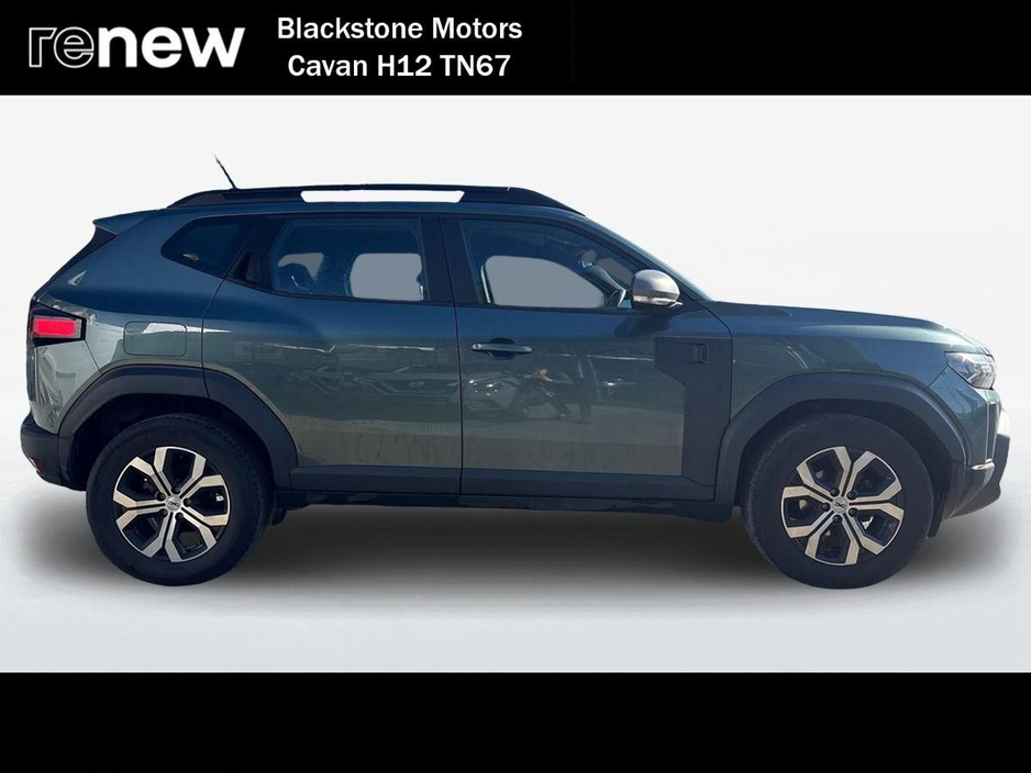 2025 Dacia Duster - image 7