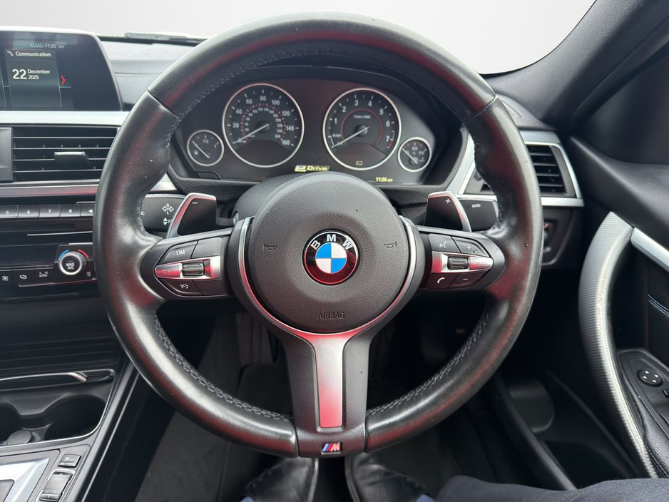 2018 BMW 3 Series “Charges at night, turns heads by day" €23,888