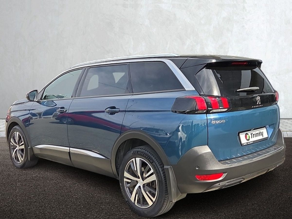 2023 Peugeot 5008 - image 16