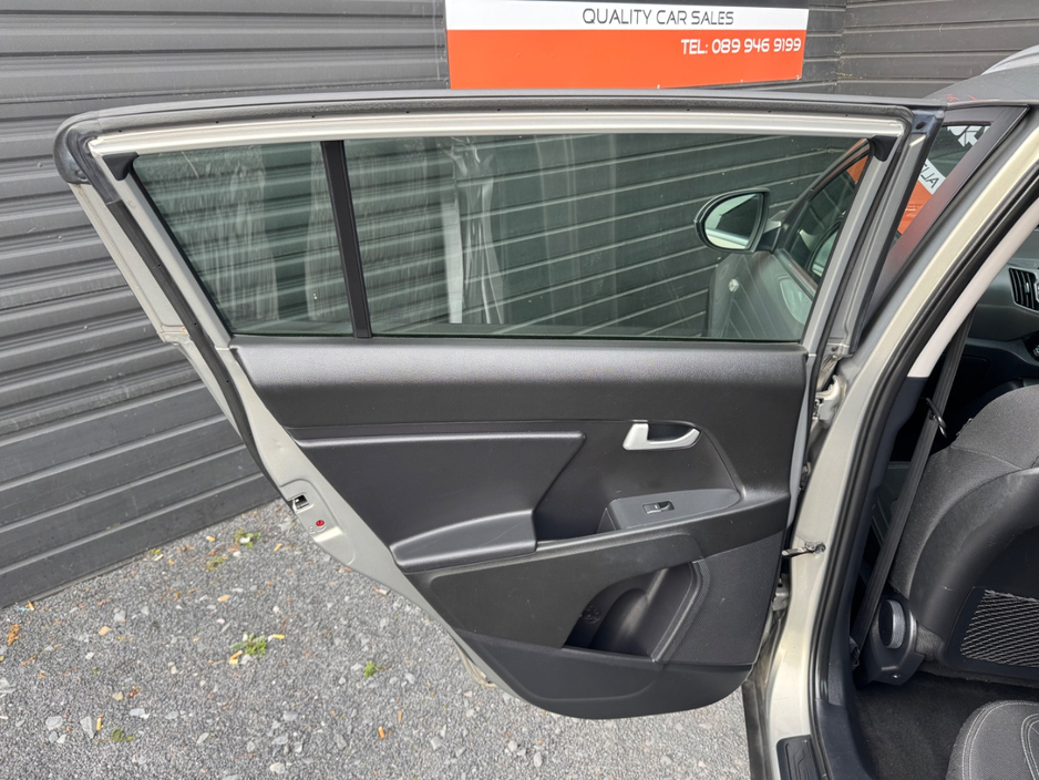 2013 Kia Sportage - image 18