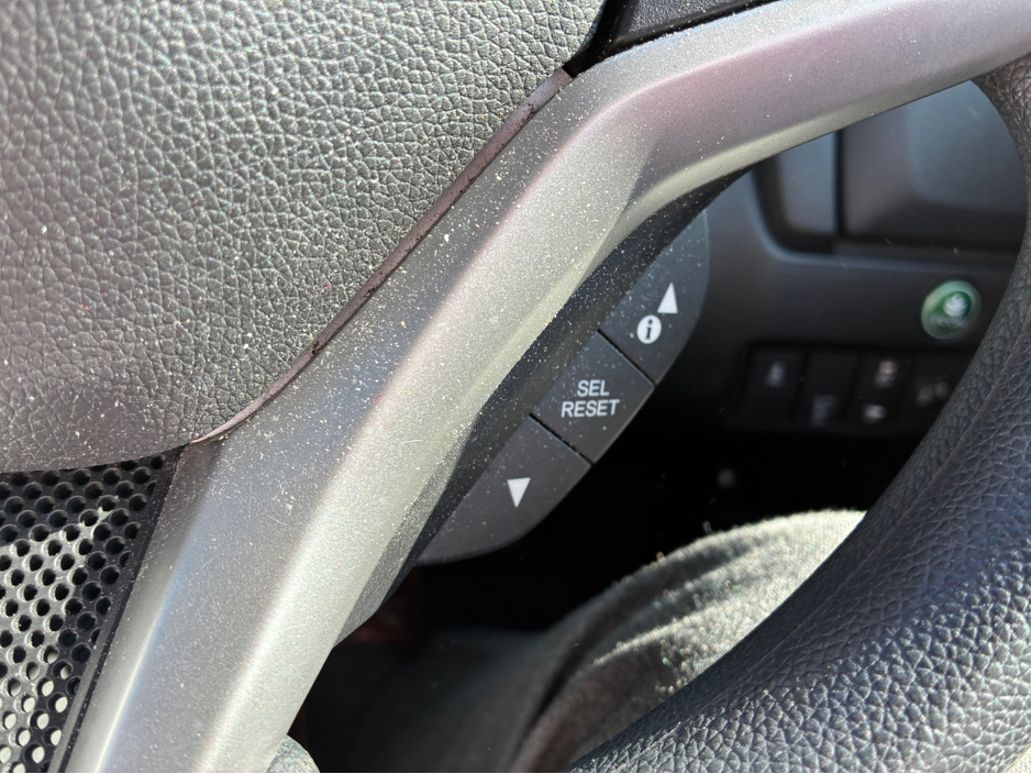 2015 Honda Fit - image 19