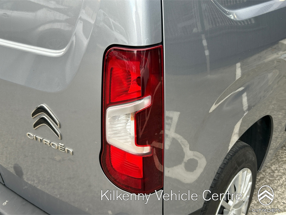 2021 Citroen Berlingo - image 19