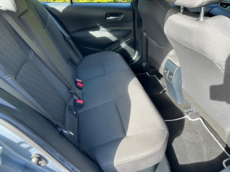 2020 Toyota Corolla - image 13