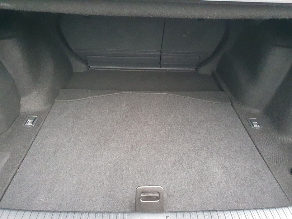 2018 Lexus IS 300 h HALF LEATHER * 2.5 SELF CHARGING HYBRID