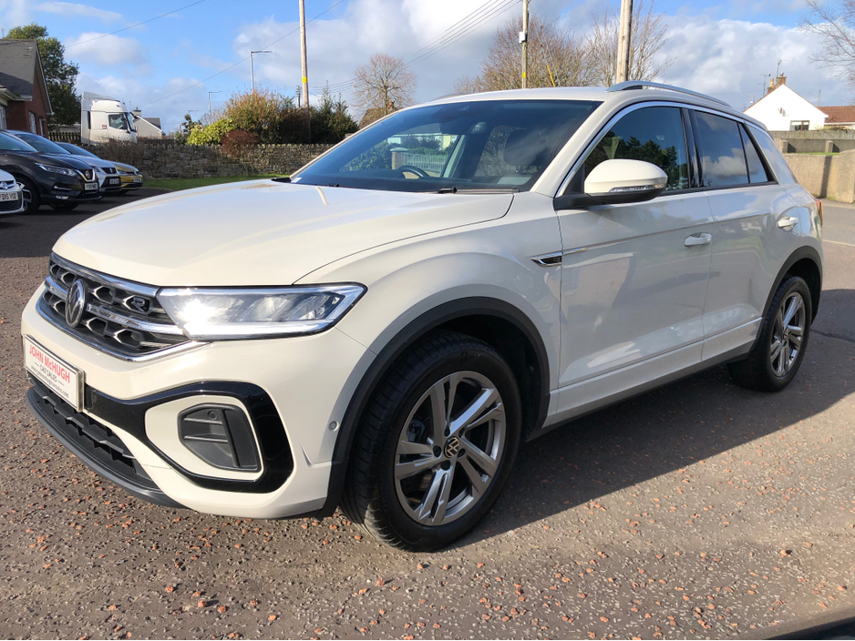 2024 Volkswagen T-Roc - image 11