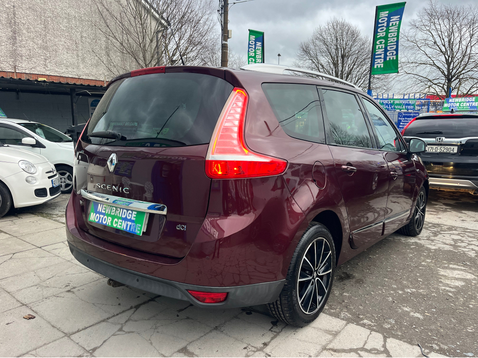 2014 Renault Grand Scenic - image 7