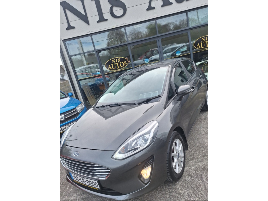 2019 Ford Fiesta - image 2