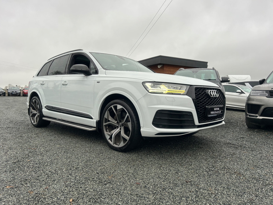 2017 Audi Q7 - image 40