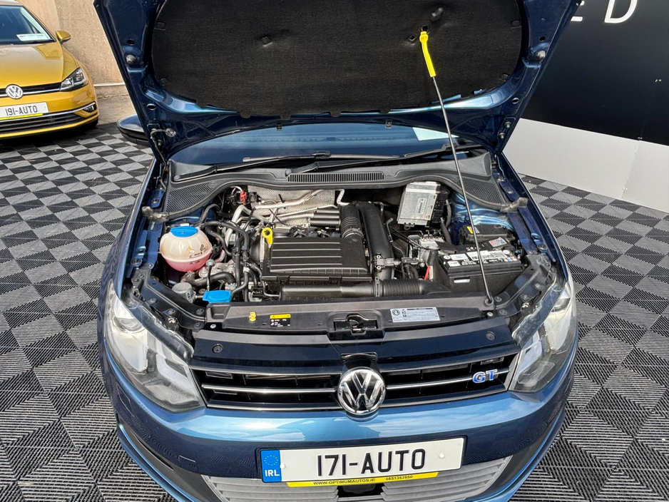 2017 Volkswagen Polo - image 8