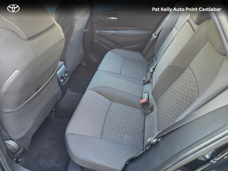 2020 Toyota Corolla - image 7