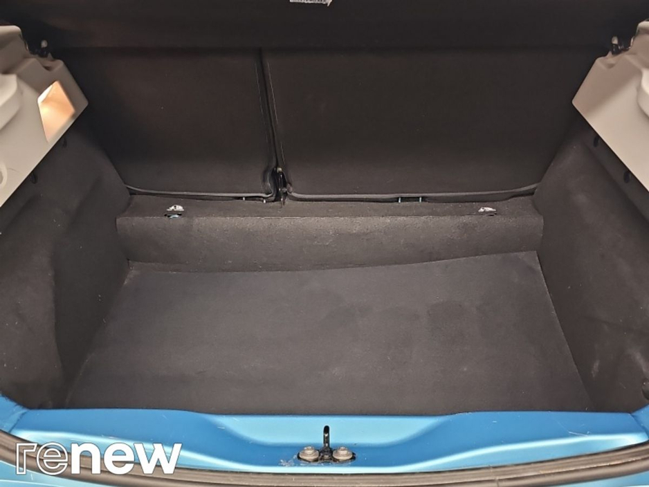 2022 Renault Zoe - image 12